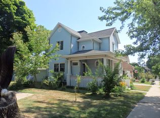 390 2nd St, Manistee, MI 49660