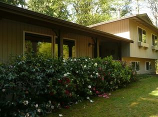 3320 Mohawk Dr, Mount Vernon, WA 98273