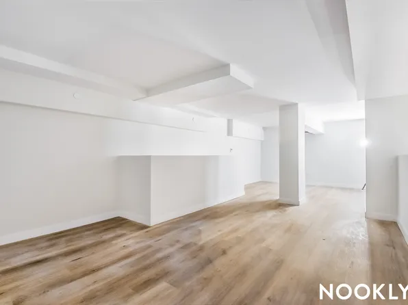 619 Throop Avenue image 10 of 40