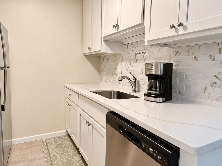 21 Greenwood St #3 — Photo 5