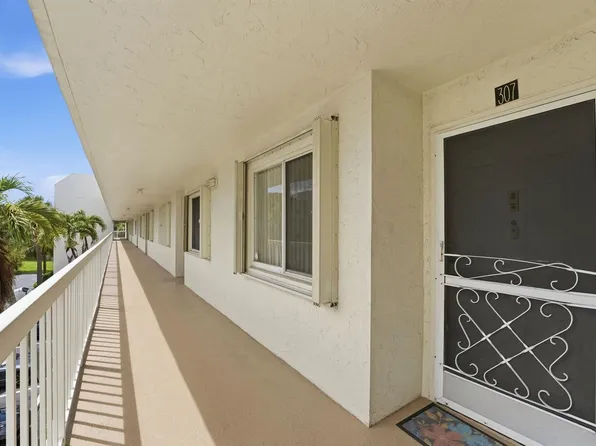 3146 Via Poinciana APT 307, Lake Worth, FL 33467