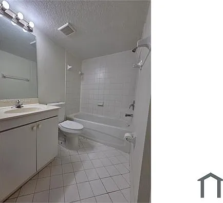 1251 SE 29th St #103 — Photo 6