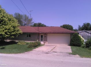 308 S Bellevue Ave, Warren, IL 61087