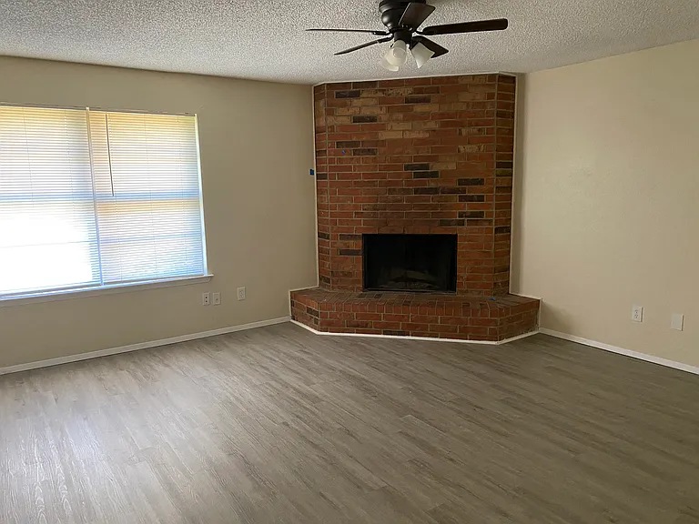 5808 Woodsetter Ln — Photo 8