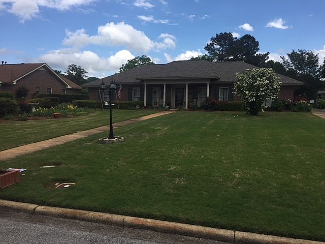 402 Arrowhead Dr