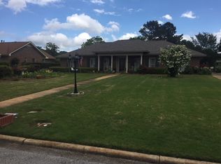 402 Arrowhead Dr, Montgomery, AL 36117