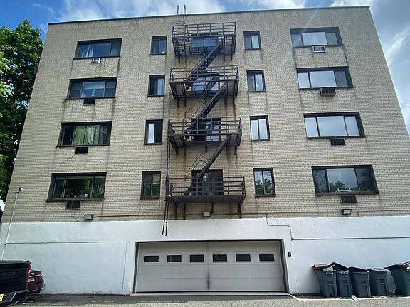 4th image of 116 Irvington Ave APT 3F