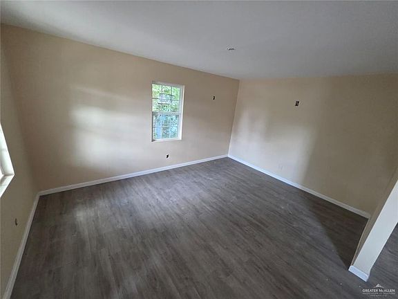 5th image of 3017 E 23rd St