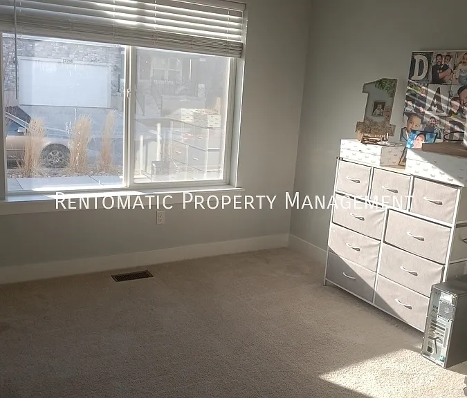 12303 S Varitek Dr — Photo 27
