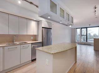 683 W Victoria Park #306, North Vancouver, BC