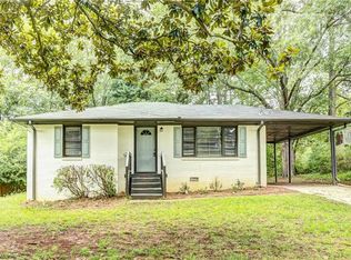 2204 Trailwood Dr SE, Smyrna, GA 30080