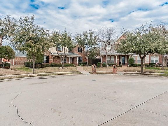 2nd image of 1005 Plum Dr