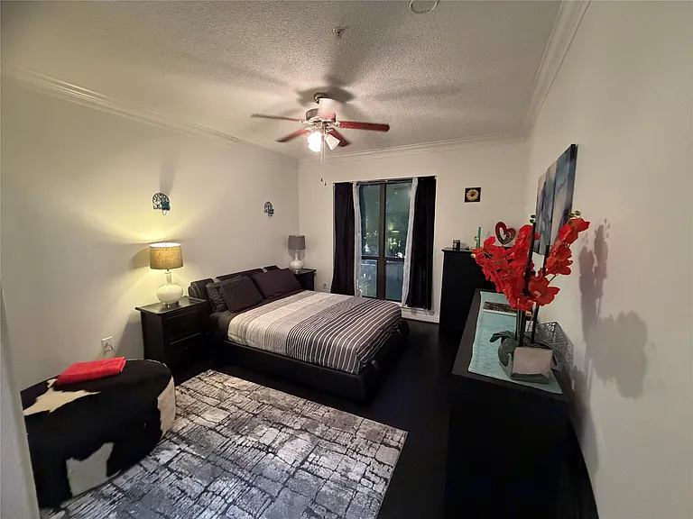2299 Lone Star Dr #324 — Photo 4