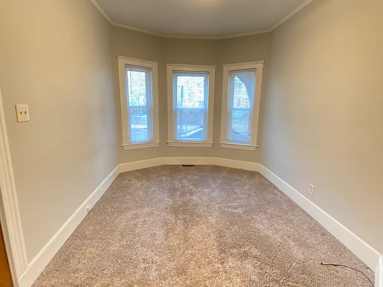 94 Willow St — Photo 2