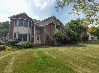 7342 Dartmoor Xing, Fayetteville, NY 13066