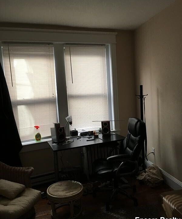 55 Park Dr Apt 17, Boston, Ma 02215 