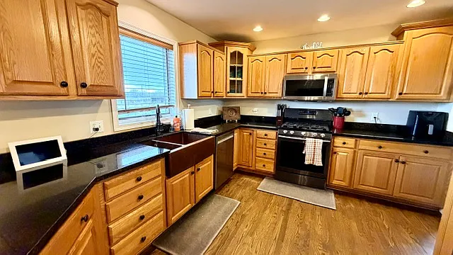 28 Pheasant Ln — Photo 5