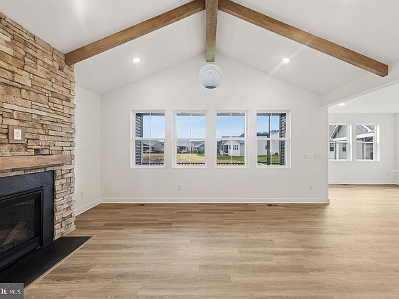 5th image of 529 Buxton Cir