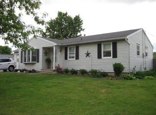 18 Douglas Dr, Canandaigua, NY 14424
