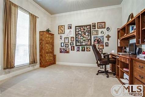 5th image of 1710 Tamarack Dr