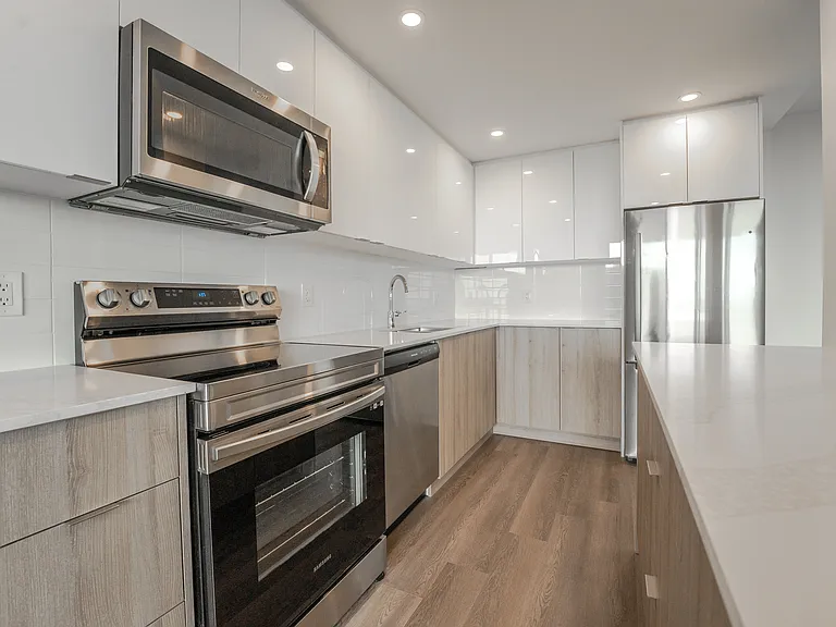 2 Secord Ave — Photo 17