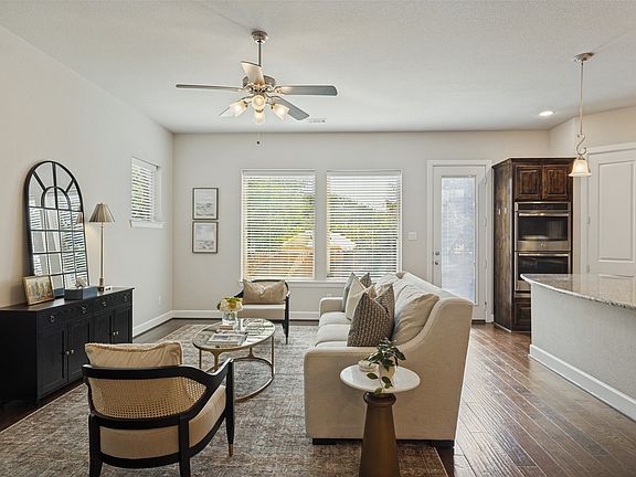 4th image of 8686 Thorbrush Pl