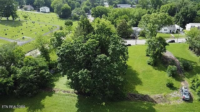 2nd image of 507 Montvale Rd