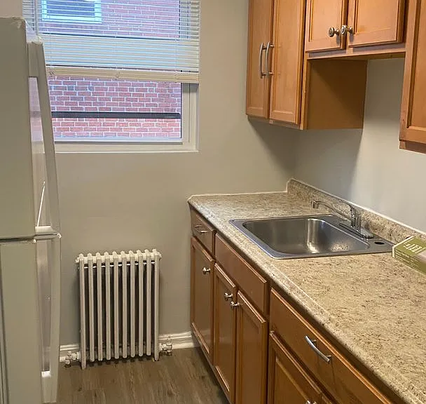 8320 Roanoke Ave — Photo 2