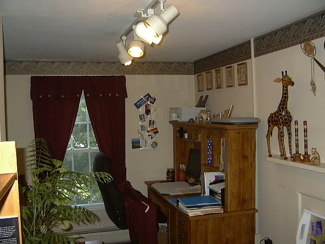 Room behind kitchen.