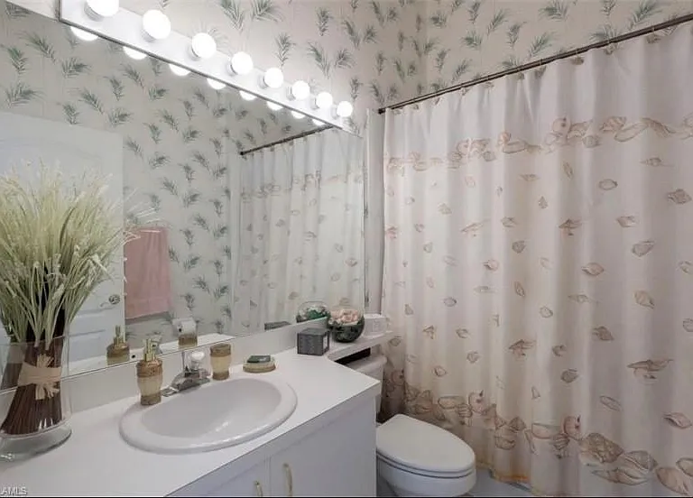242 Newport Dr #508 — Photo 12