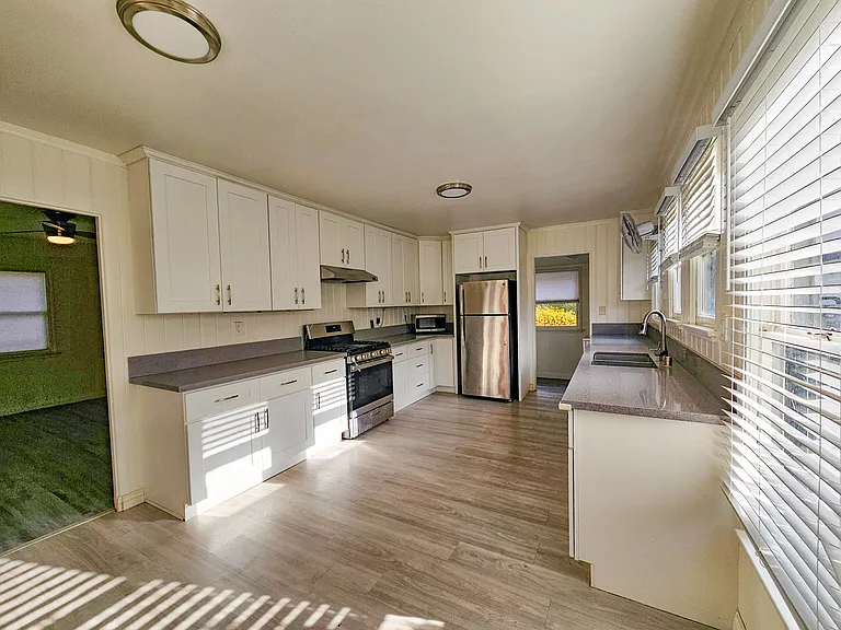 90 N Loop Dr — Photo 5