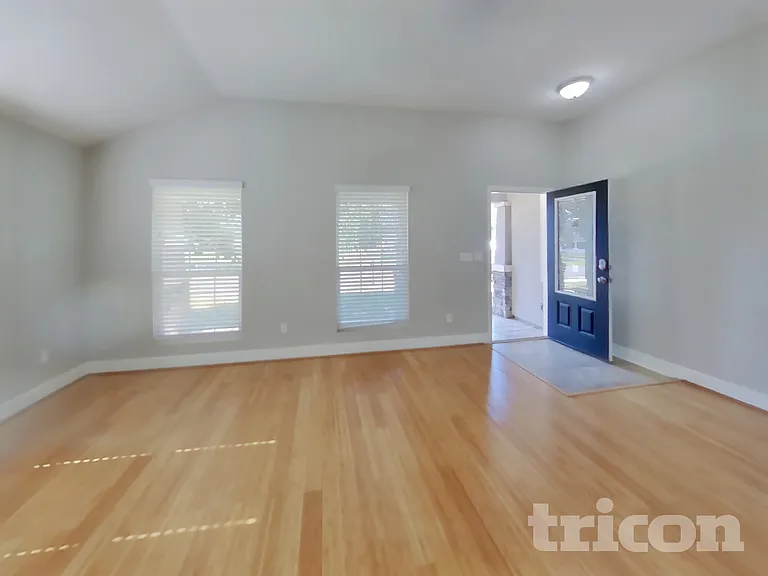 8919 Weston Living Way — Photo 2