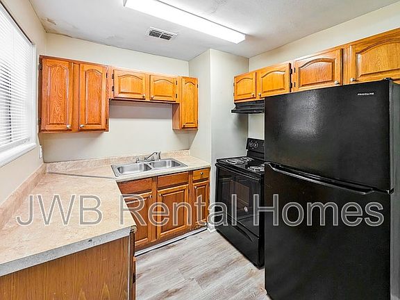 2nd image of 3305 Sunnybrook Ave N