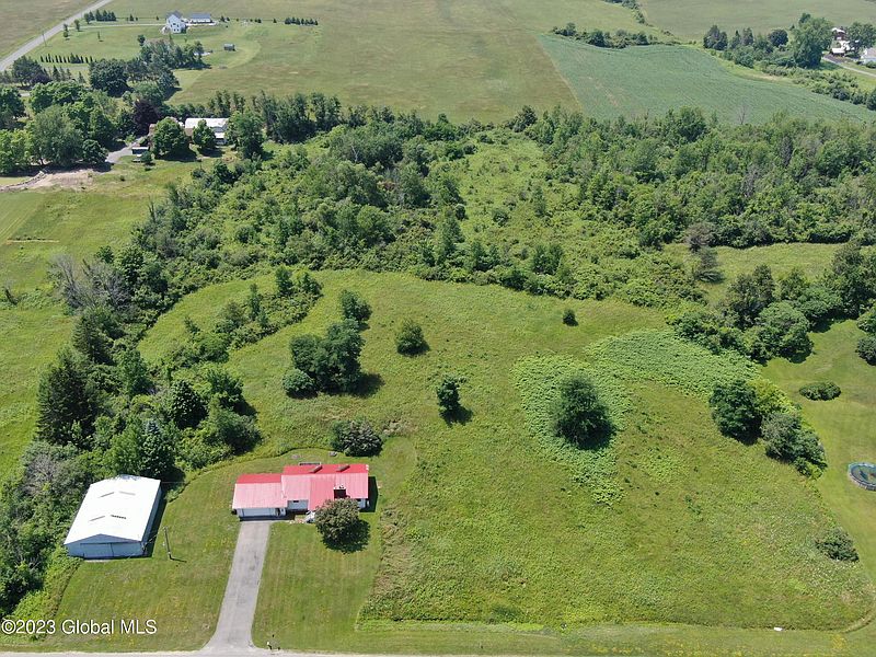 4th image of 438 Pattersonville Road