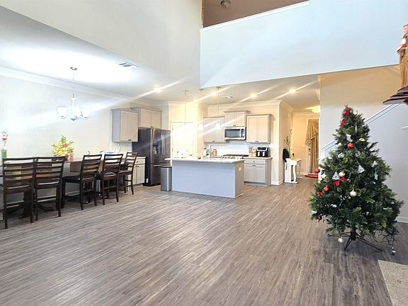 5th image of 4639 Grenache Dr