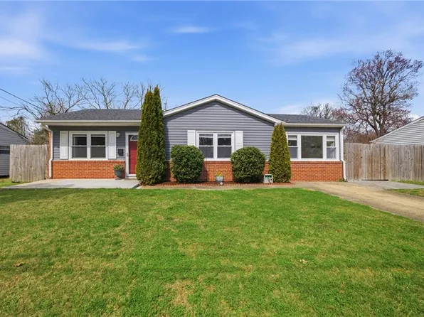 4724 Lonewillow Ln, Virginia Beach, VA 23455