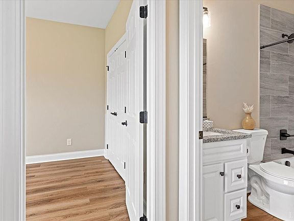 4th image of 1187 Harborough Dr