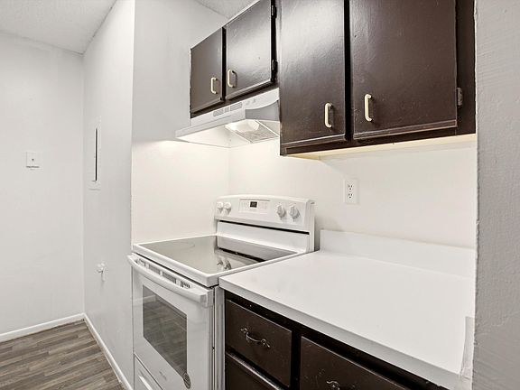 4th image of 1153 Lake Victoria Dr APT H