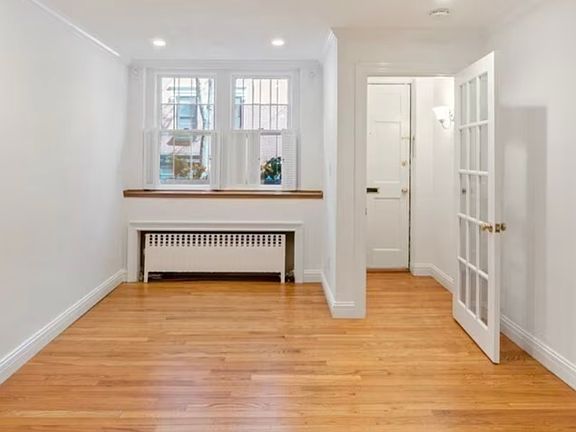 5th image of 19 Revere St #10