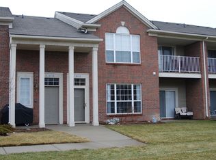 51775 Adler Park Dr W, Chesterfield, MI