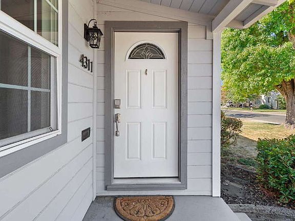 5th image of 4311 Cabrillo Way