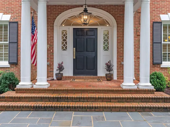 504 Hidden Hills Dr, Greenville, SC 29605