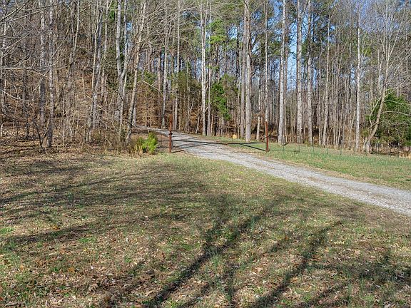 3rd image of 1425 Old Stage Rd