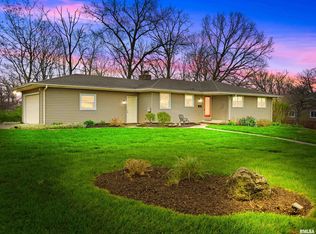 6434 N Robinwood Dr, Peoria, IL