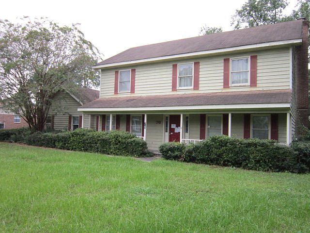 1st image of 76 Thornhill Dr