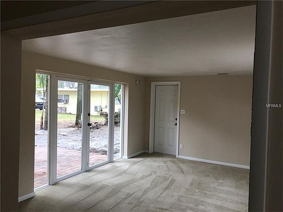 4th image of 1845 Santa Barbara Dr