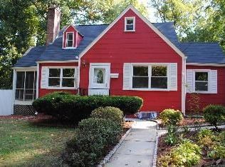 914 Heron Dr, Silver Spring, MD 20901