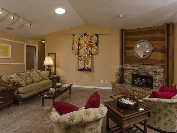 5th image of 8684 Renova Ct