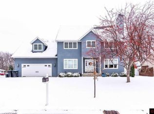 101 Manchester Ct, Mankato, MN 56001