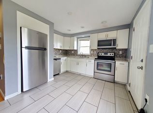 369 Whiton St #1E, Jersey City, NJ 07304
